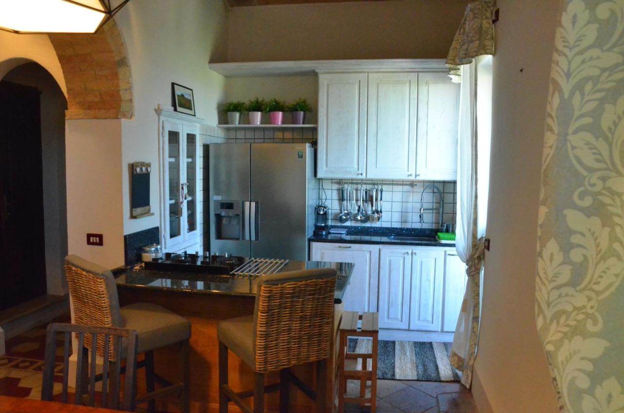Ferienwohnung La Terrazza Sull'Alba Montalcino Exterior foto